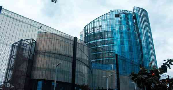 法律专业四川专升本学校