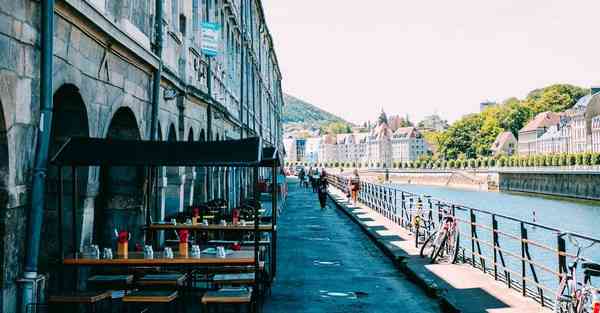 四川民办专升本名额多少