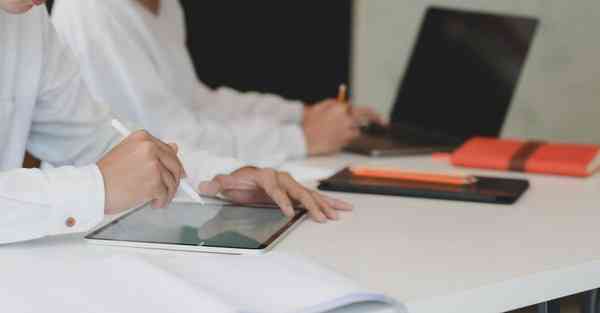 四川美术学校专升本学费